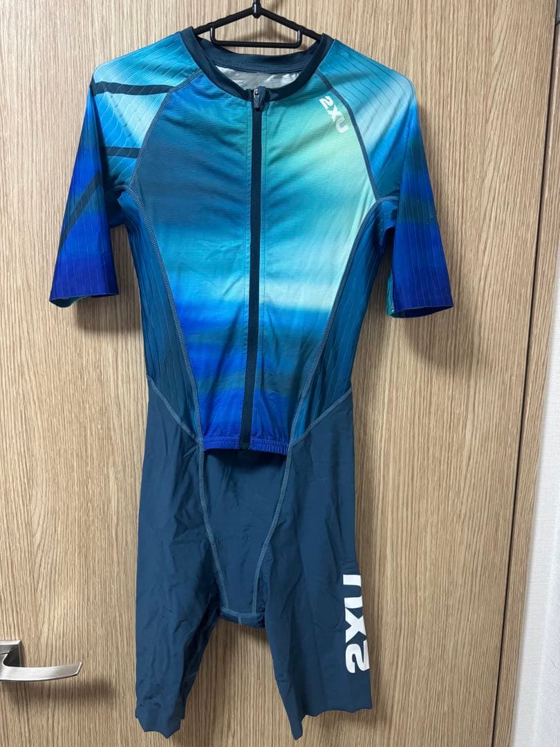 2XU AERO SLEEVED TRISUITスプリンググリーン/マジョールS