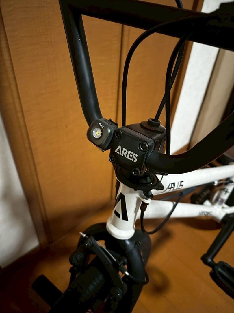 アーレスバイク AERIS BMX ホワイト(直接受け取りに来られる方限定)