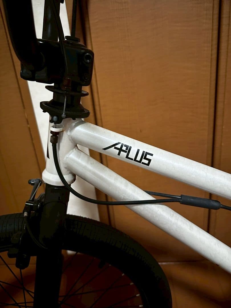 アーレスバイク AERIS BMX ホワイト(直接受け取りに来られる方限定)