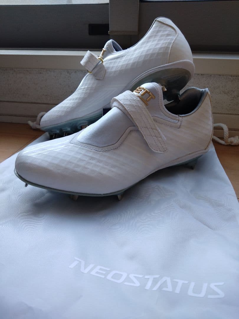 カ*ぃ様 〇ZETT ゼット ネオステイタス WH BSR2806 27.0cm