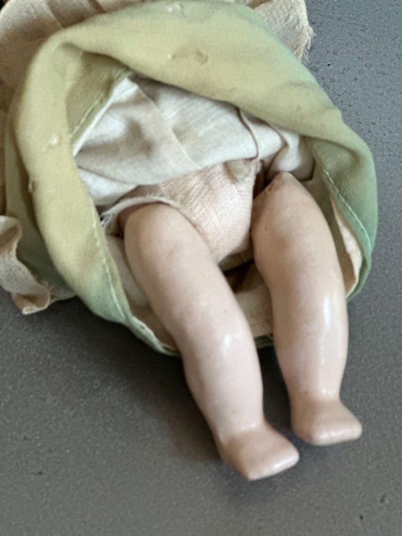 最終お値下げ❣️サクラビスク陶器製人形 フリル付きドレス