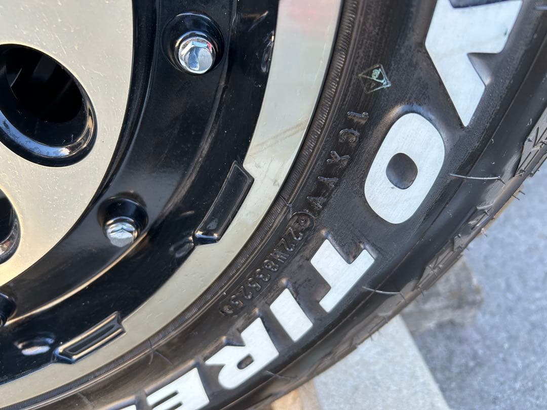 「最終値下げ！」ジムニーシエラ　ナイトロパワーホイール　ホワイトレタータイヤ