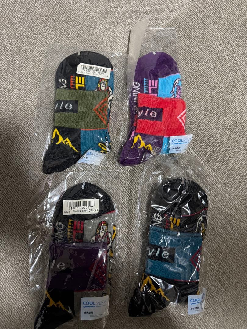 【新品・未使用】eldoreso エルドレッソ ランニングソックス 靴下