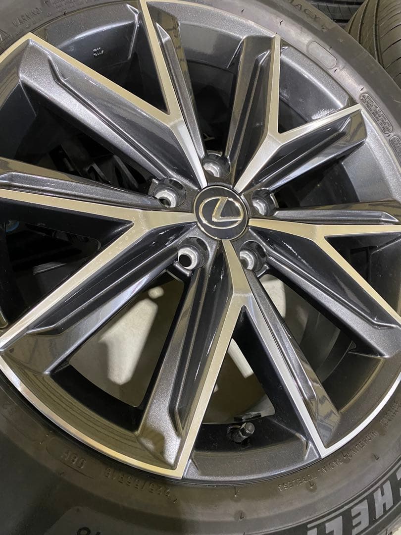 レクサス　LBX純正アルミホイール　タイヤ4本セット！