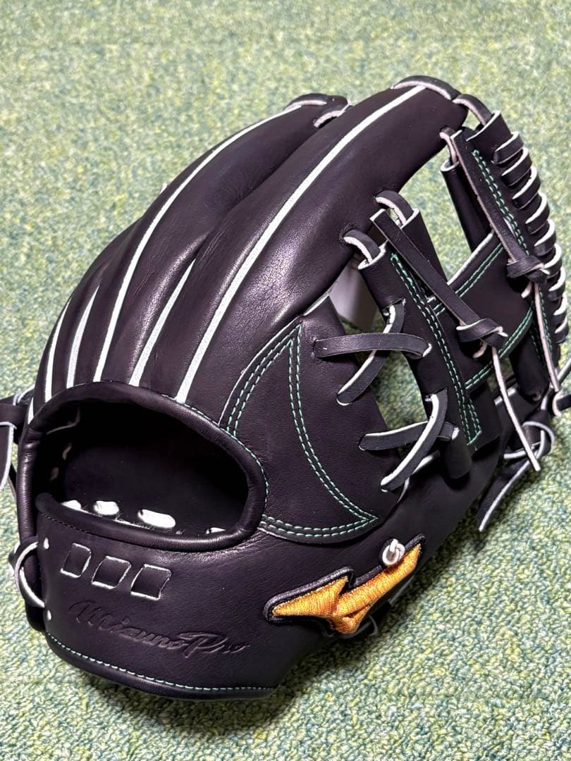 [新品未使用] ミズノプロ 宍粟牛 硬式 内野手用 坂本勇人モデル