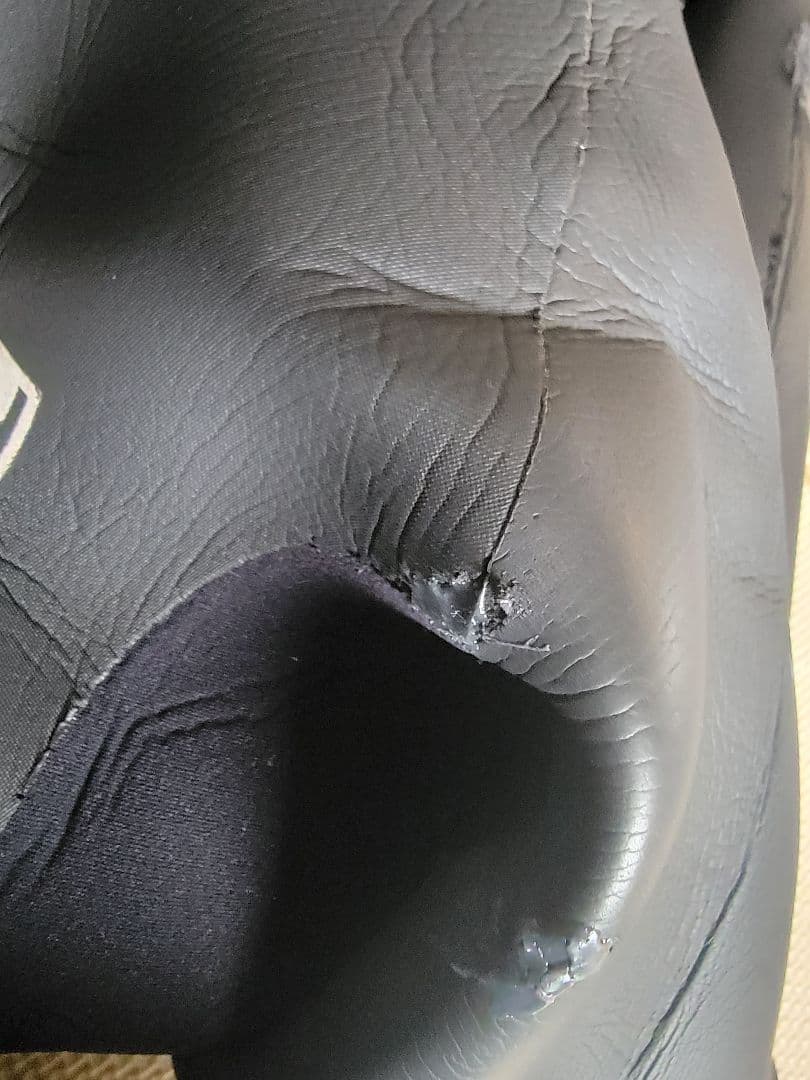 ラッシュ　ウエットスーツ　ML/L幅 3mm セミドライ　防水ジッパー