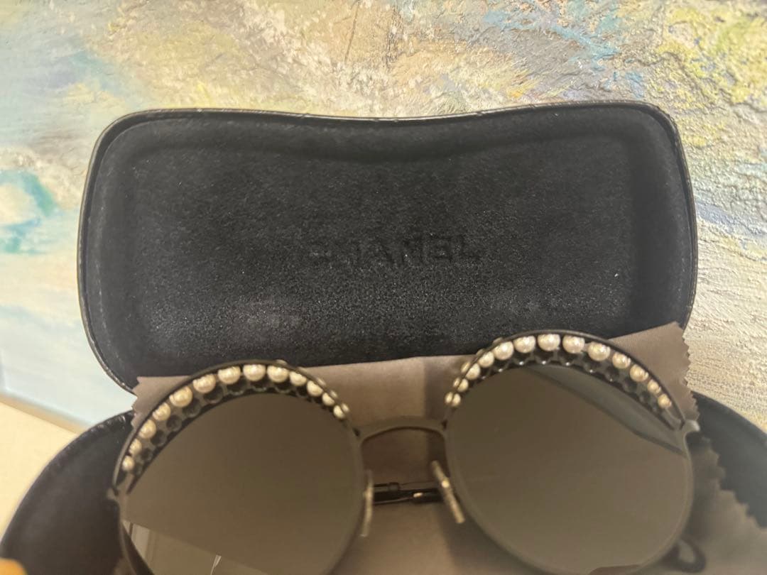 CHANEL シャネル　パール装飾 ラウンドサングラス ケース付き