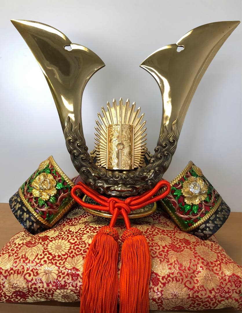 【兜飾】牡丹獅子星兜 Japanese Helmet Kabuto 戦国