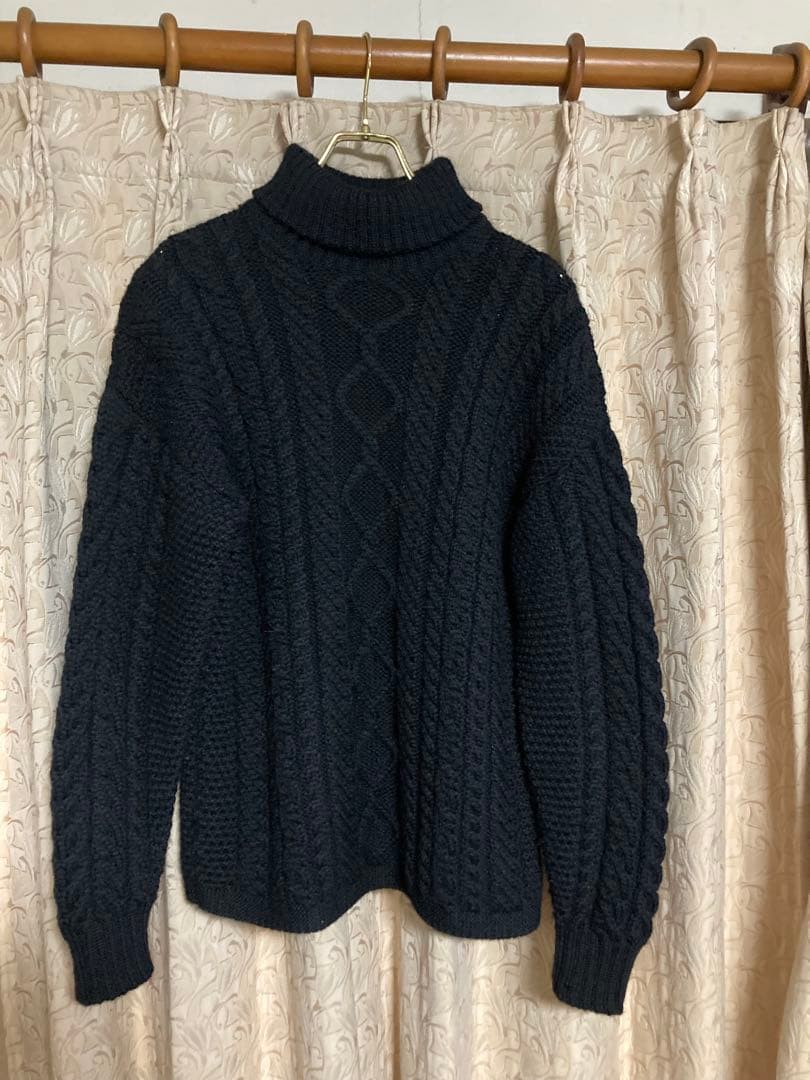 Guernsey Woollens タートルネックセーター