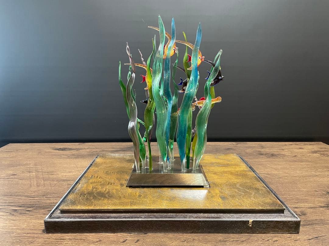 【中澤研一郎】作　ガラス工芸　熱帯魚　置物／ガラスケース付