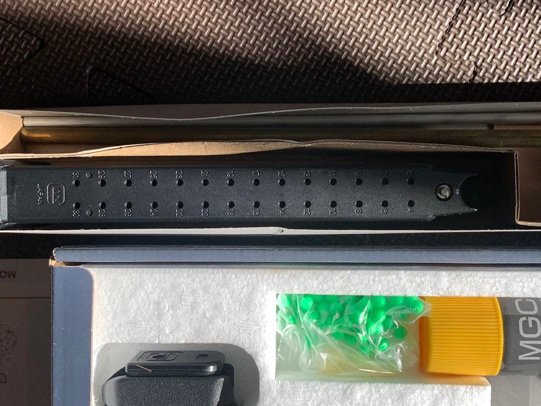 絶版 東京マルイ グロック18 ガスブローバック