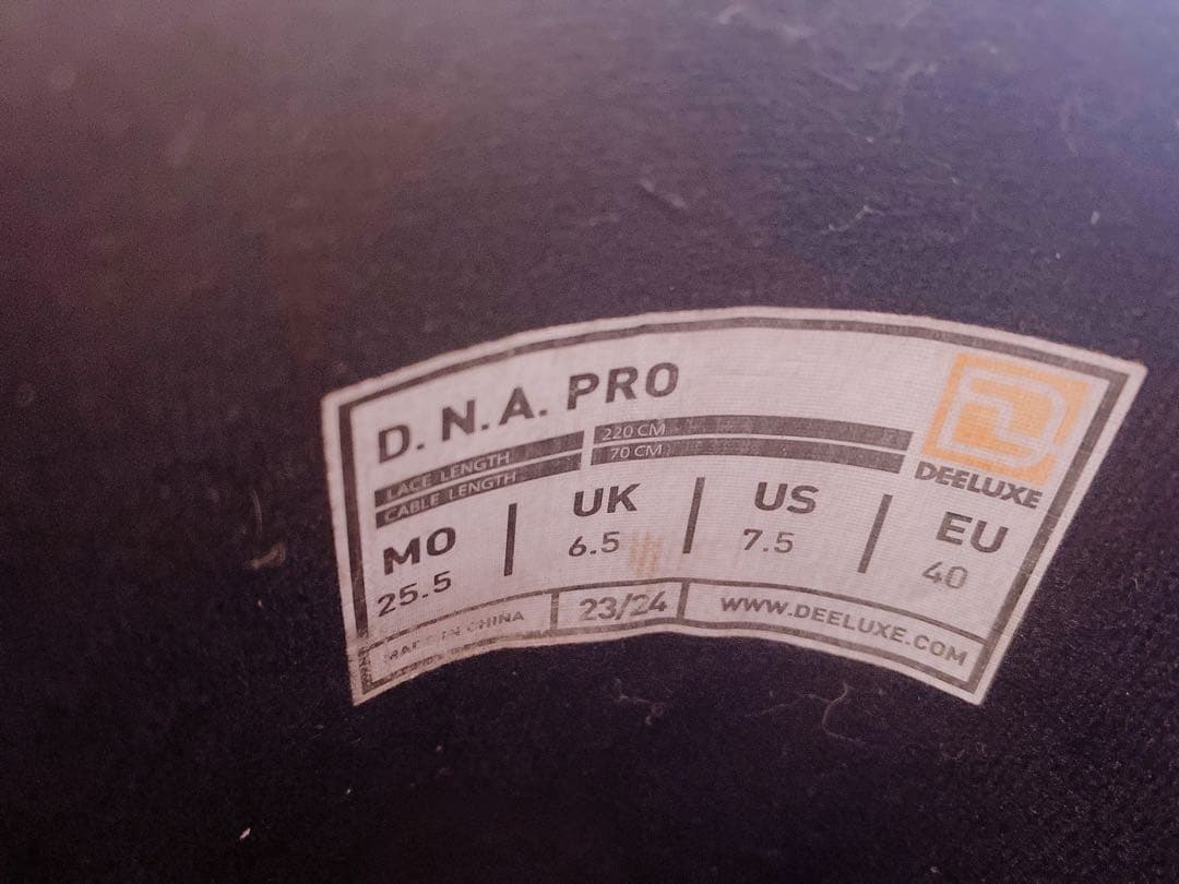 23-24DEELUXE D.N.A. PRO スノーボードブーツ　25.5