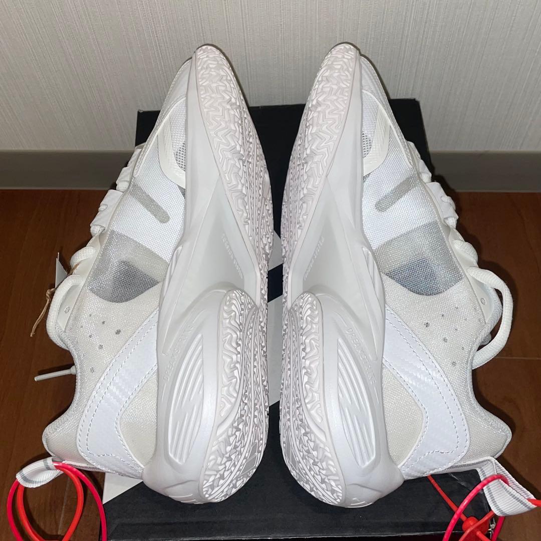 Adidas XENOBURST ‘White’ ゼノバースト
