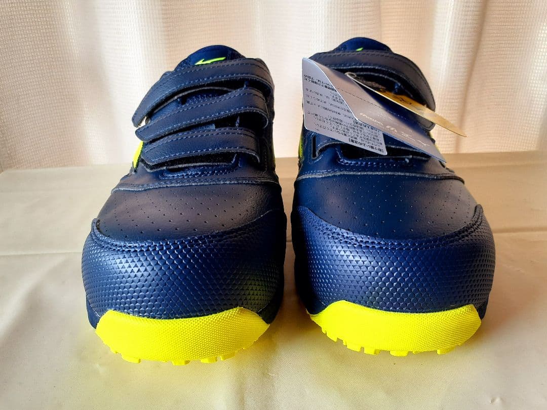未使用タグ付き♪ ミズノ安全靴 ２６cmEEEネイビー×イエロー 人気カラー！