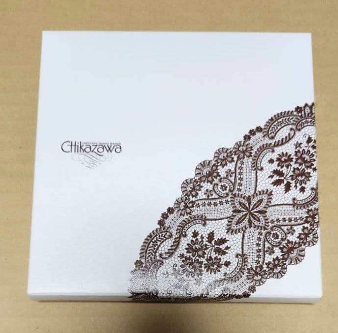 ユーハイム×近沢レース店コラボビスケット柄レースタオルハンカチ