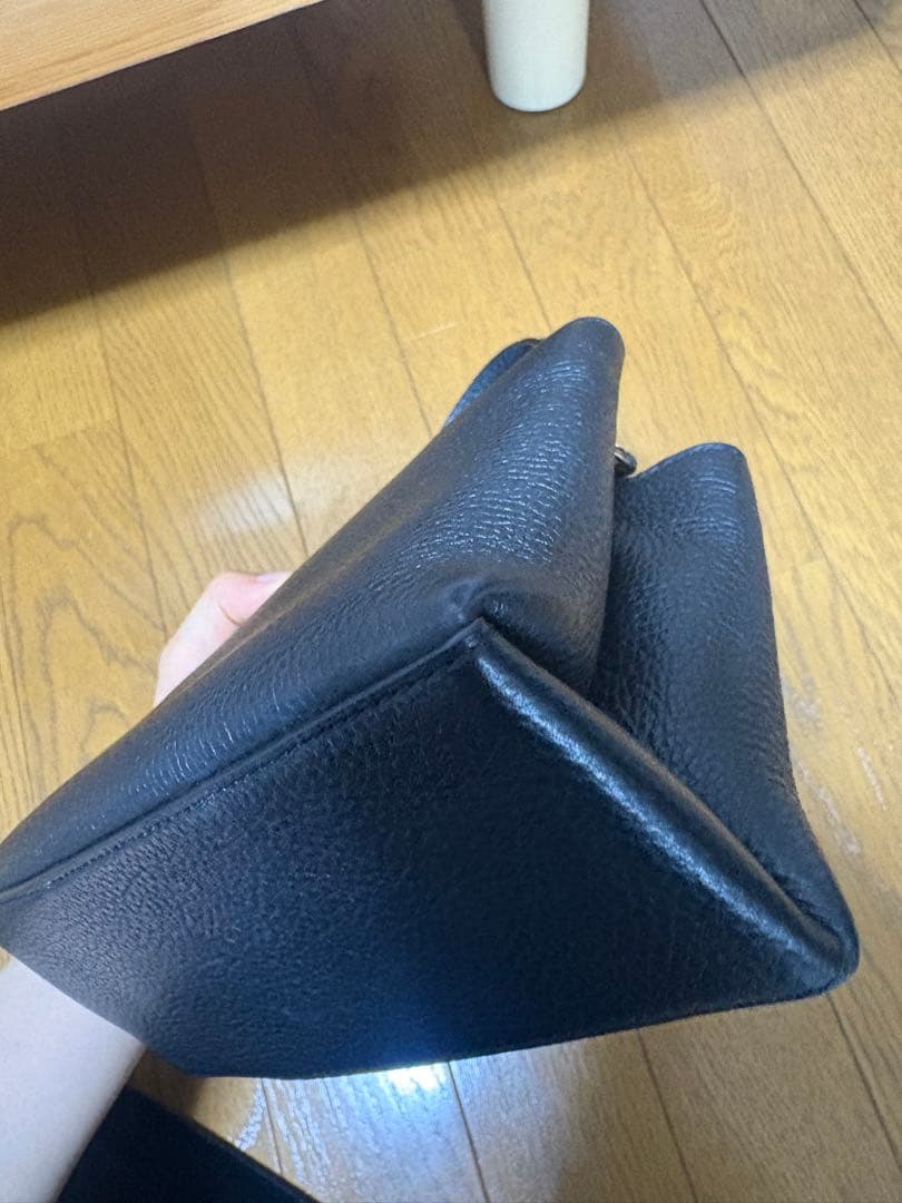 Tory Burch ブラックレザーハンドバッグ