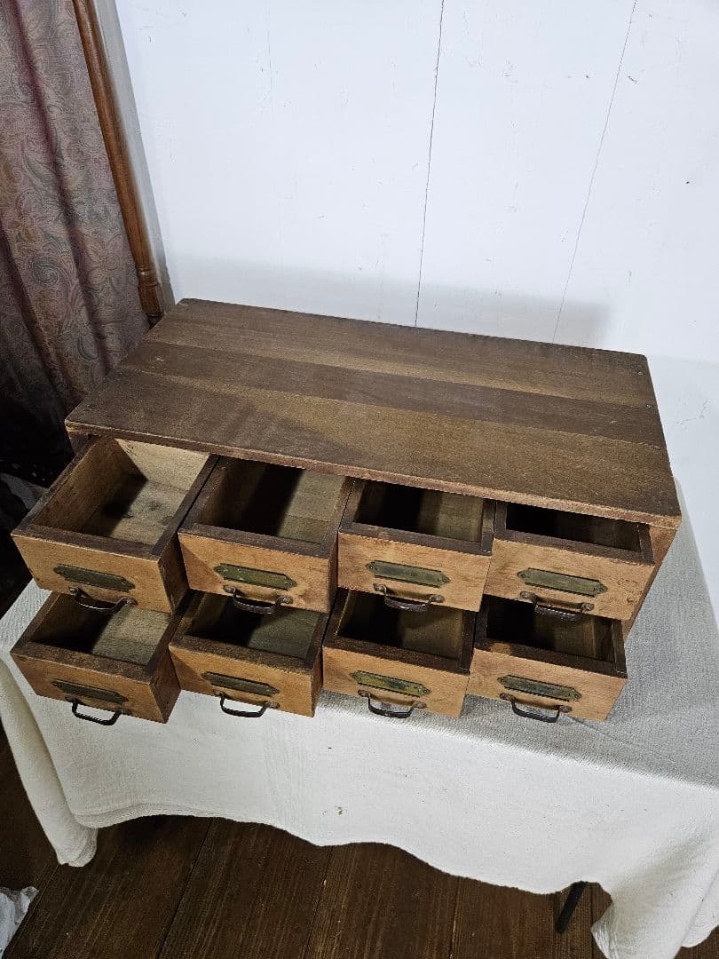 アンティーク 古い木の小引出し 8杯 カードケース 名刺入れ 無垢材 小物入れ