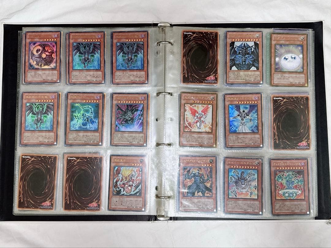 遊戯王　ファイル付き　キラカード大量