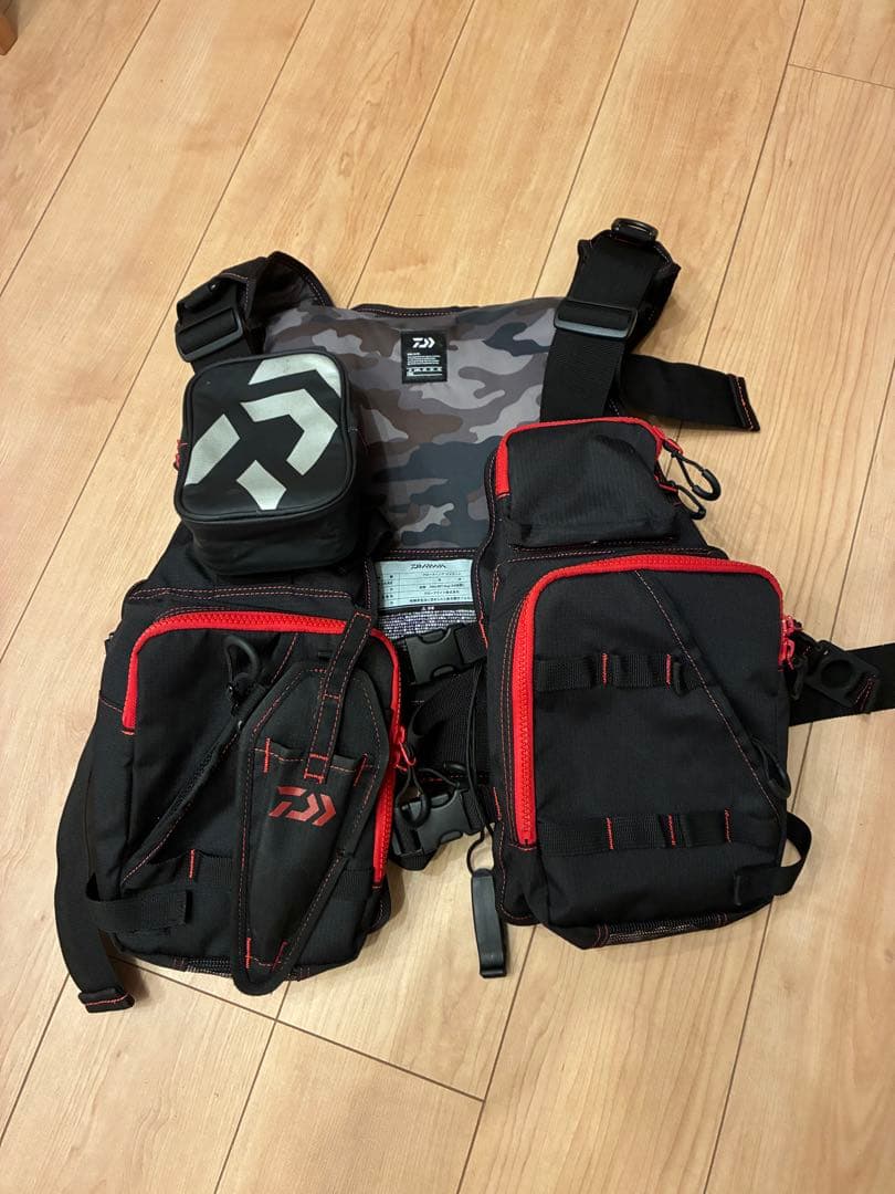 ダイワ　ライジャケ　ブルーブルー　バチ抜け