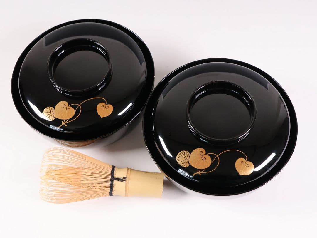 【MB189】天然木漆塗 紫陽花と葵 金蒔絵 螺鈿入 黒塗 煮物椀 二客 昭和期