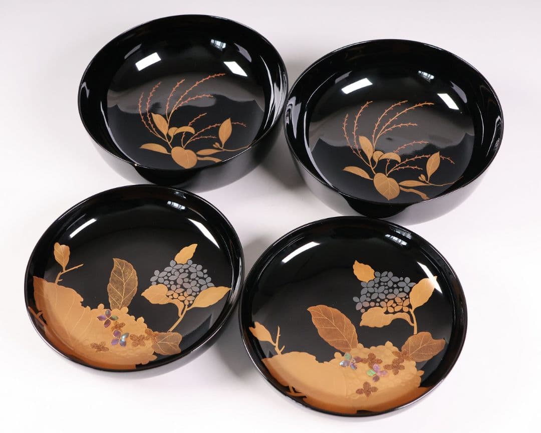 【MB189】天然木漆塗 紫陽花と葵 金蒔絵 螺鈿入 黒塗 煮物椀 二客 昭和期
