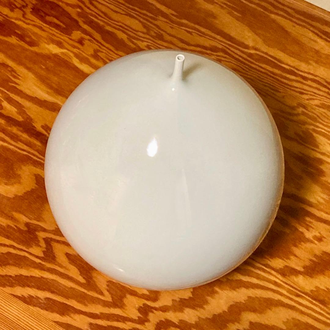 砥部焼 八瑞窯　白磁細口飾瓶 ／ 飾り壺 置物