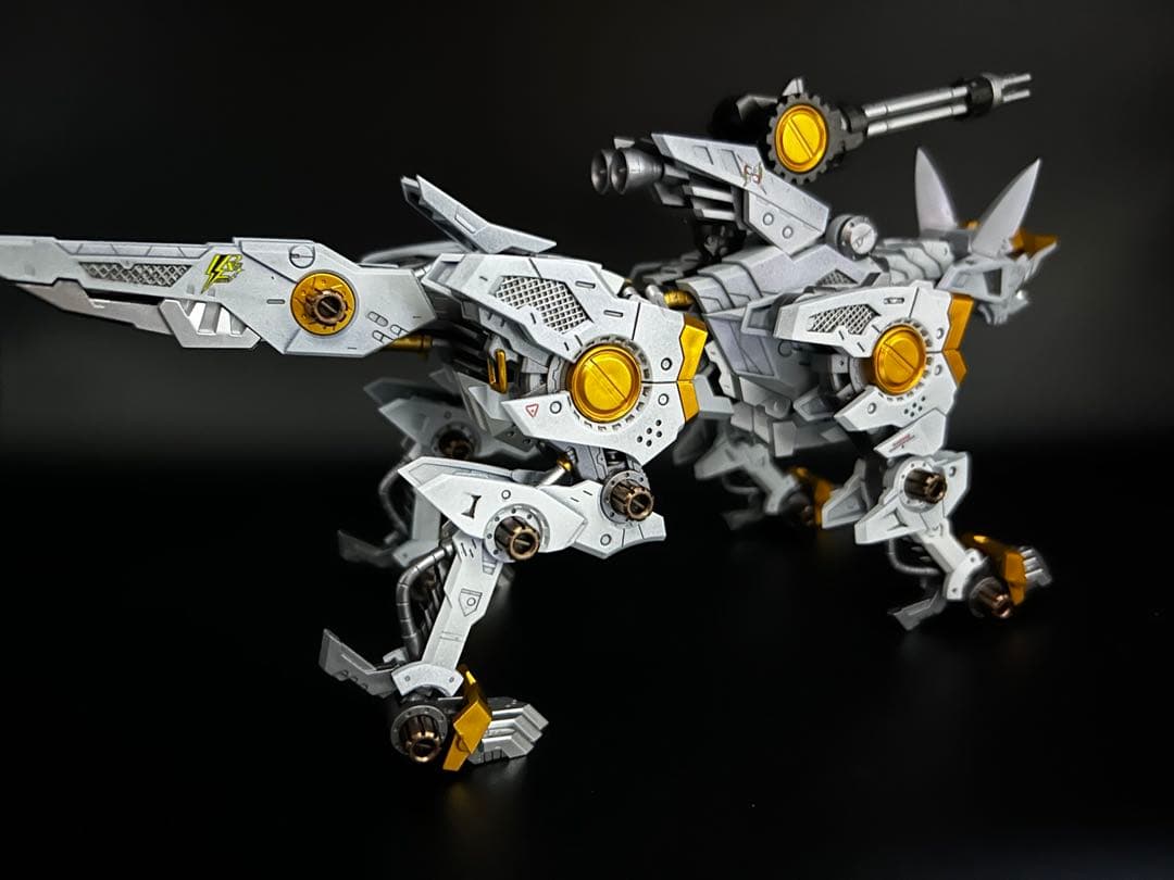 ゾイド　コトブキヤ　HMM シャドーフォックス　全塗装