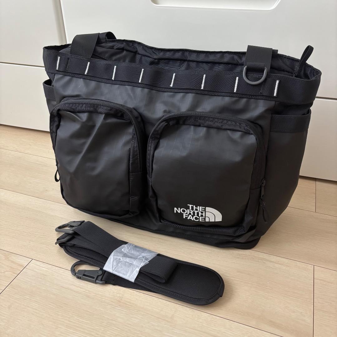 【超美品・海外限定】ザ・ノースフェイス ベースキャンプボイジャートート 25L