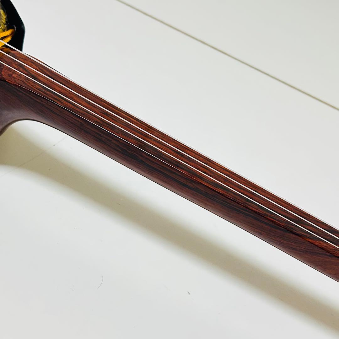 【希少品】高級 沖縄三線 与那城型 実入りゆし木 スンチー塗り 蛇革 本革