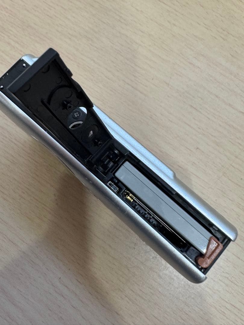 Canon IXY DIGITAL 8.0メガピクセル コンパクトデジタルカメラ