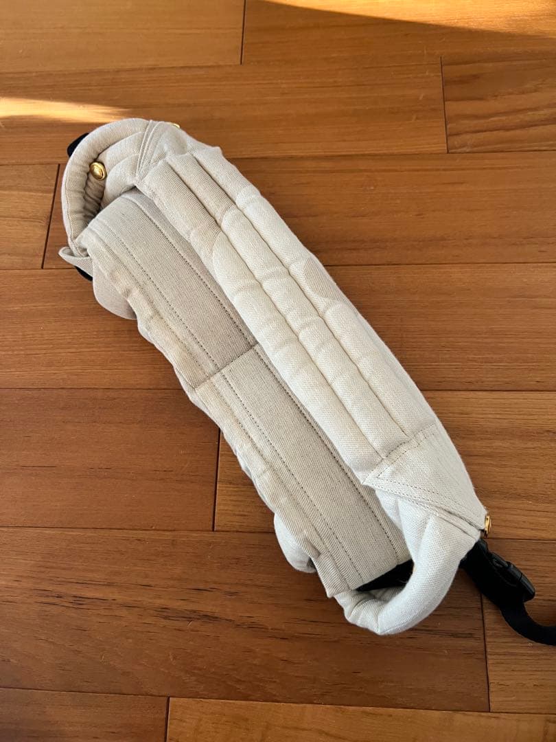 アーティポッペ　抱っこ紐