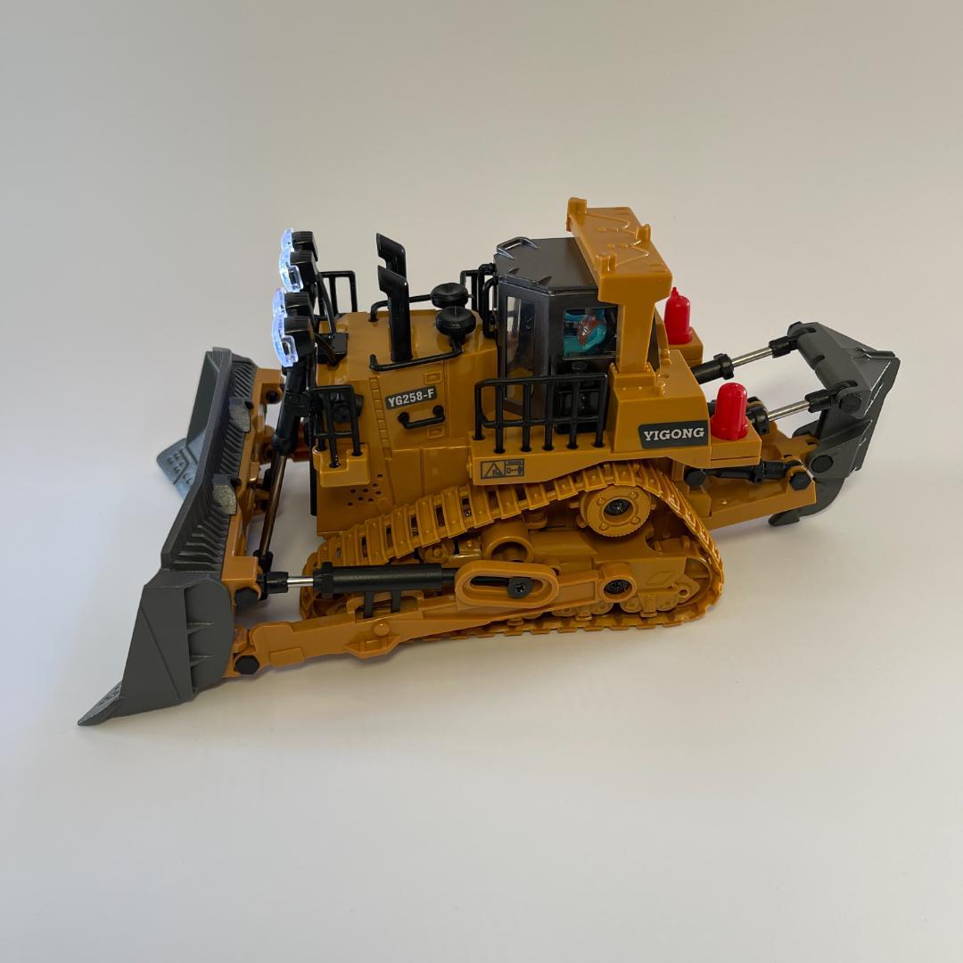 RCトラックタイプトラクター（合金製）