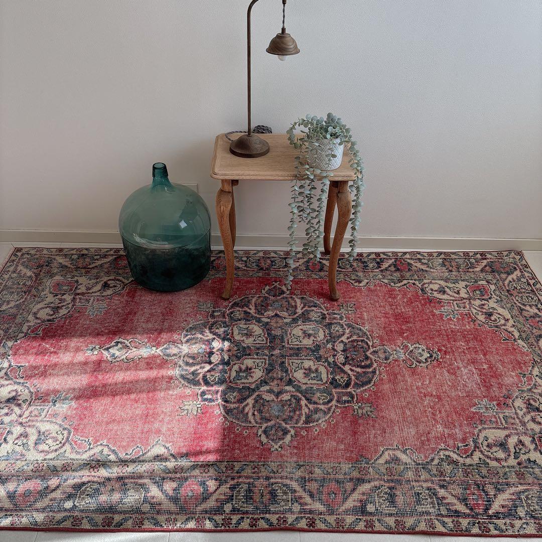 トルコ　ヴィンテージラグ　赤　ネイビー　メダリオン
