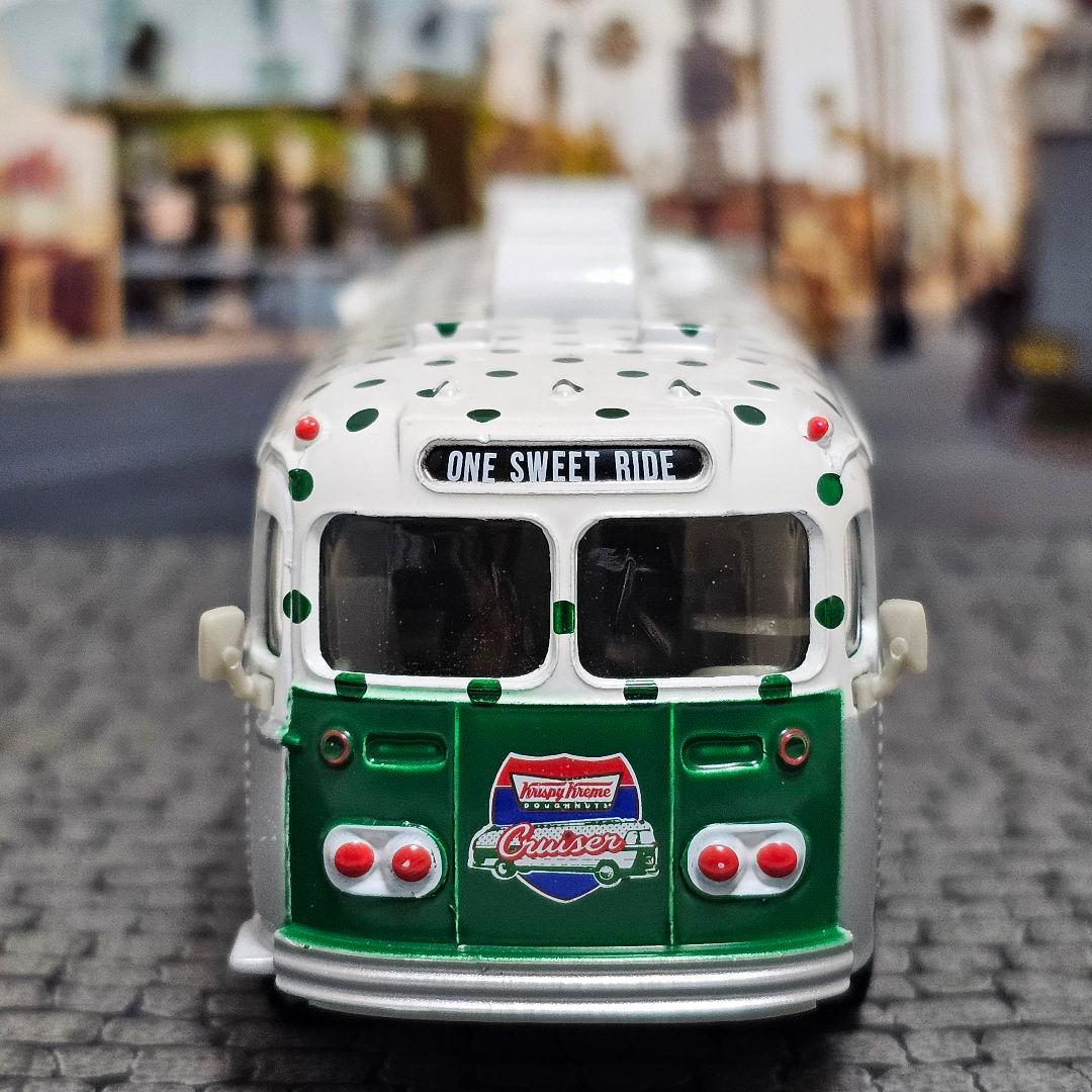 クリスピークリームドーナツ　ダイキャスト カー　スターライナー　バス　ミニカー