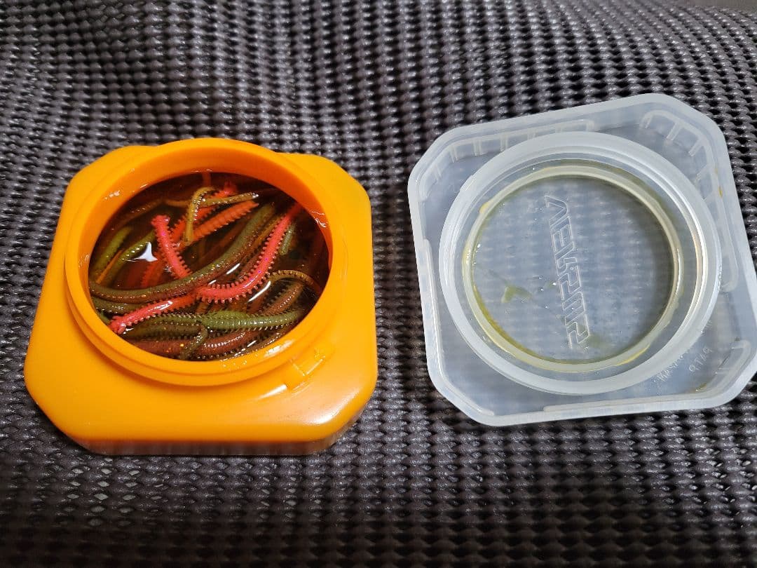 バークレイ　ガルプ　ベビーサーディン　サンドワーム　イソメ　未使用品　計249本