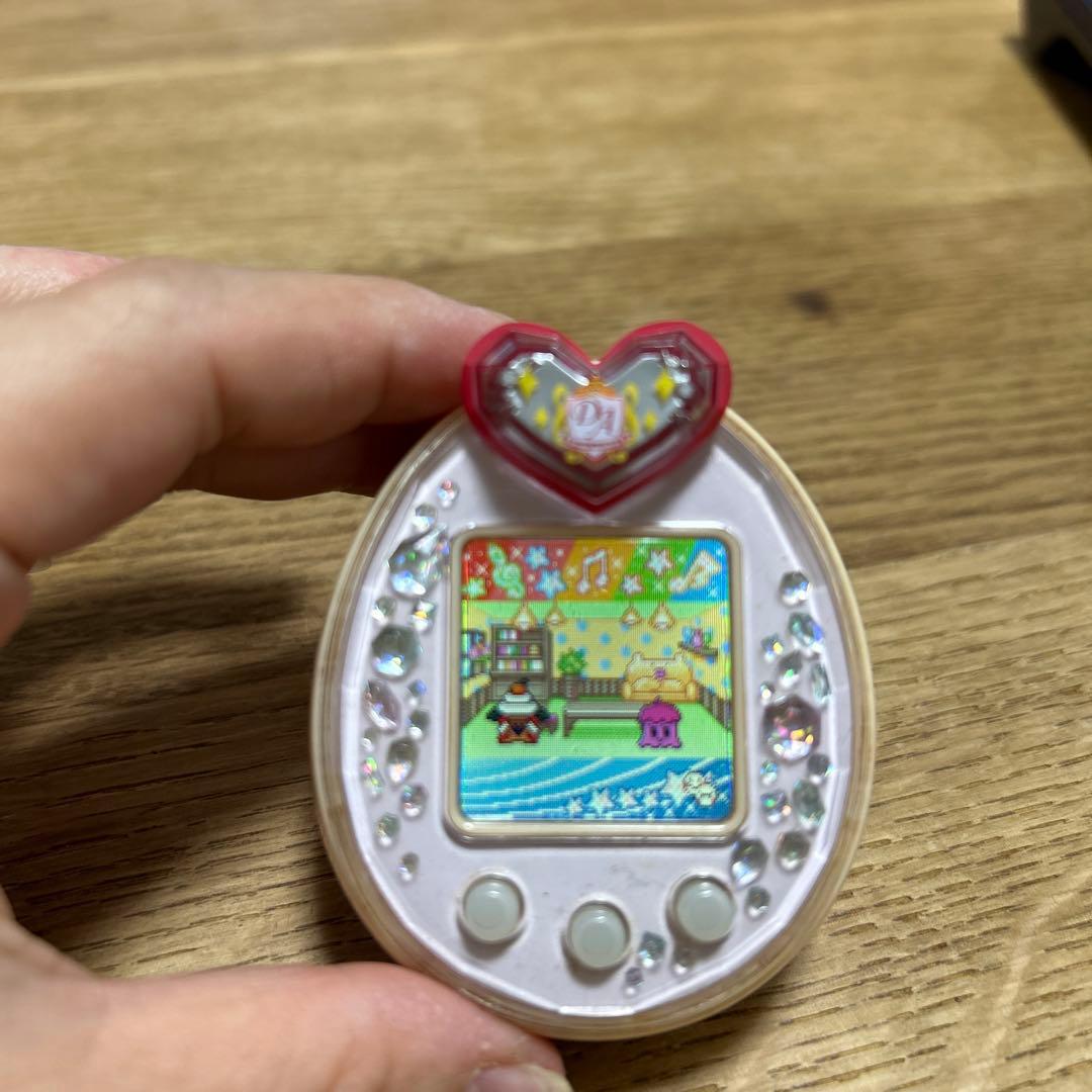 d*3様 たまごっちピース　Tamagotchi P's ピンク本体　たまデコピ