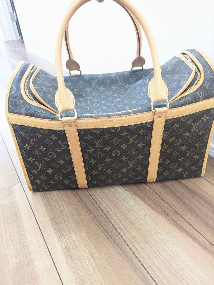 LOUISVUITTON　ペットキャリー