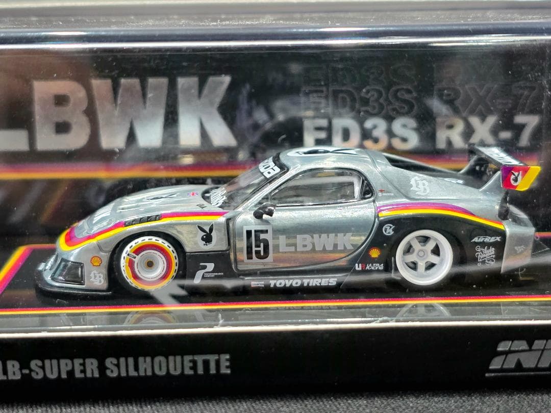 INNO64マツダ RX-7 (FD3S) LB-WORKS スーパーシルエット