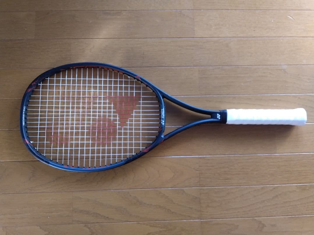 『美品』　YONEX VCORE PRO 100 (グリップサイズ２)