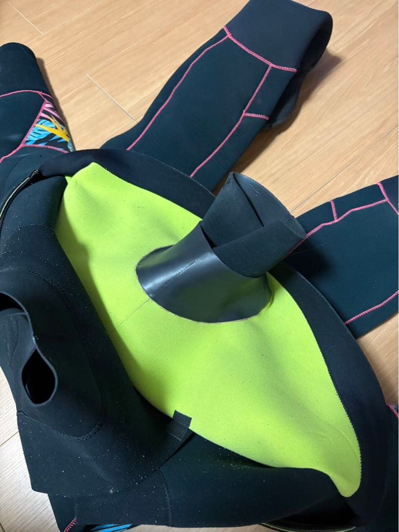 プ*須様 ビーウェットBEWET ドライスーツ レディース　スパイダー