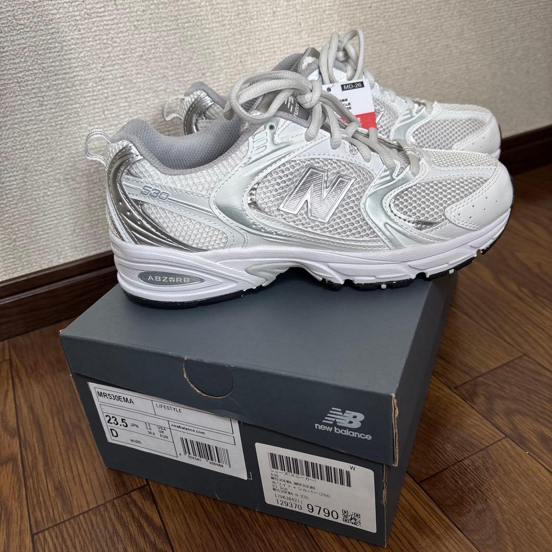 New Balance MR530EMA ホワイト×シルバー 23.5cm