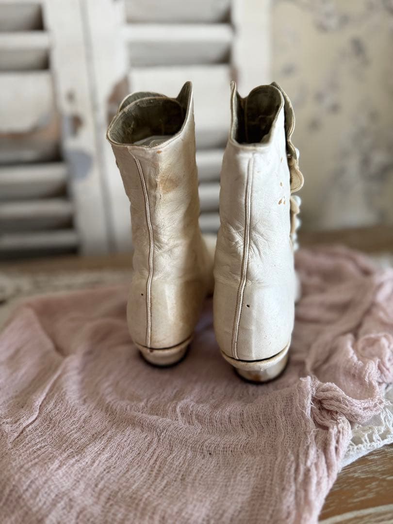 フランスアンティーク希少！ヴィクトリアンウェディングレザーボタンブーツ白