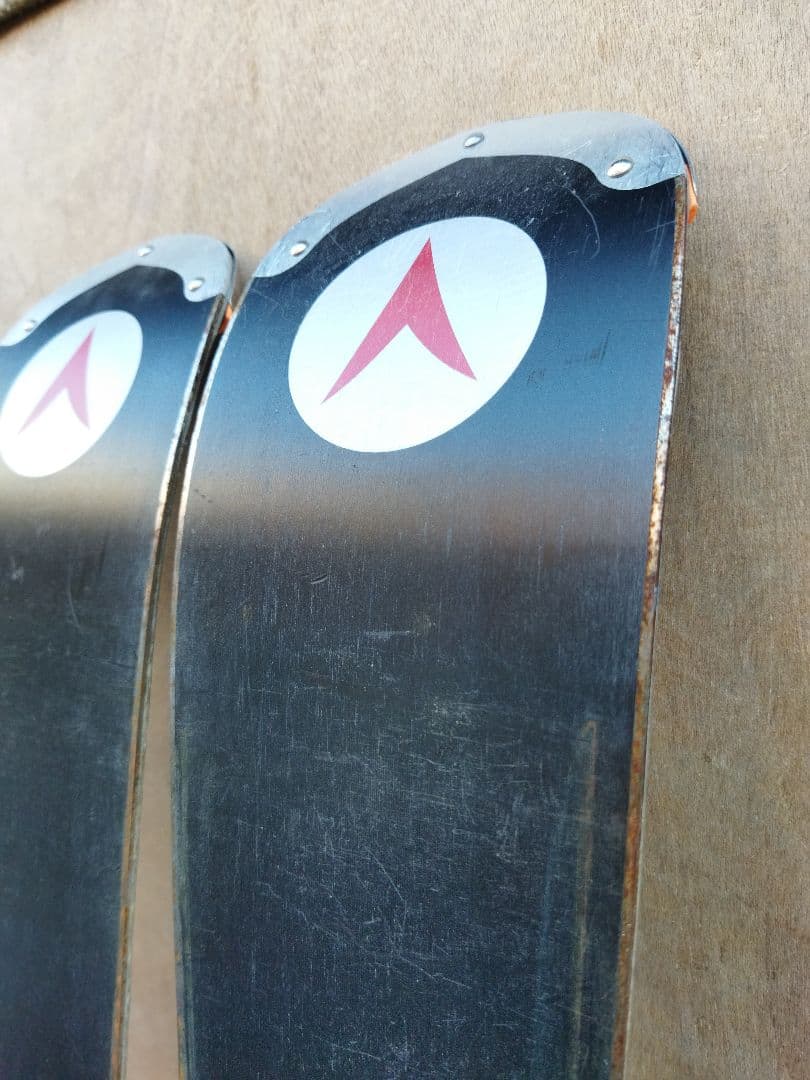 ディナスター　DYNASTAR スキー板　CONTACT 09 グレー