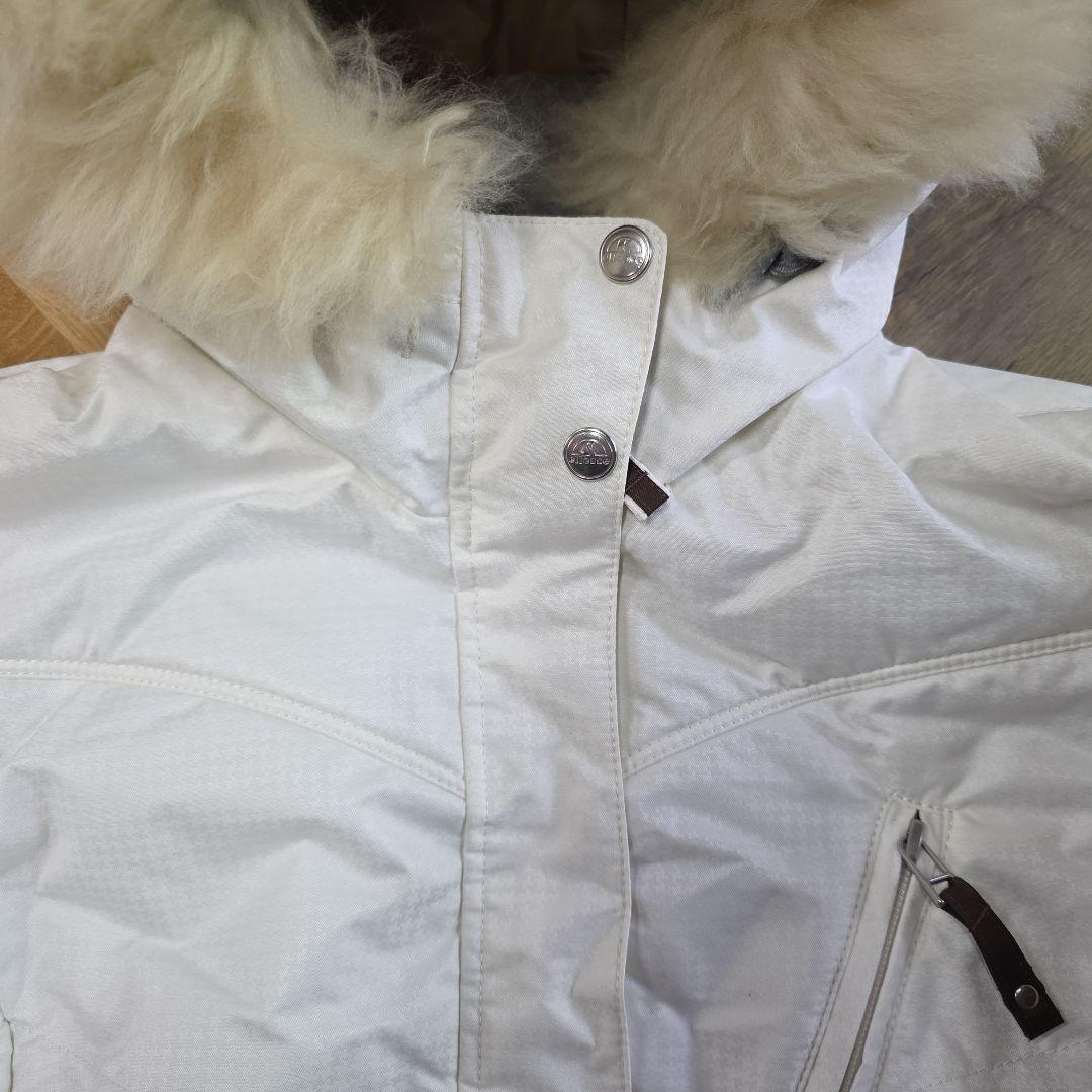 【新品】ellesse スキーウェア 女性用 ホワイト　エレッセM y54