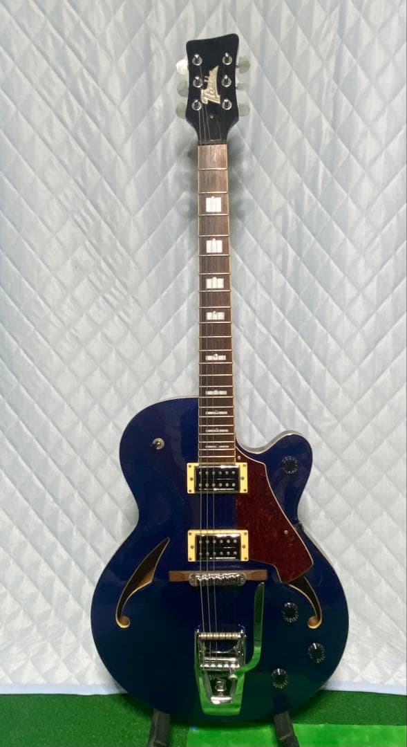 ダークブルー セミホロウボディ エレキギター