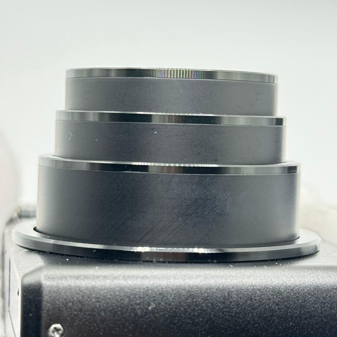 S*.様 【極美品】 【動作◎】 RICOH R10 リコー　コンデジ デジカメ