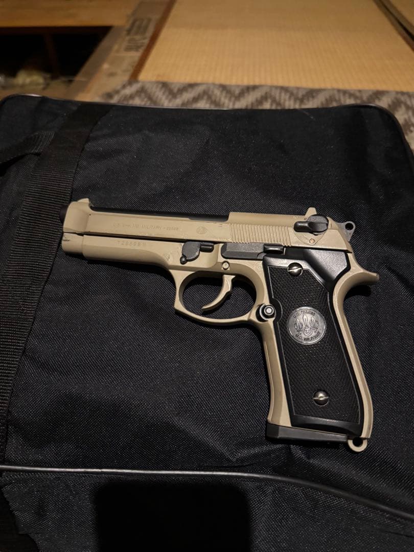 マルイベレッタ92Ｆ　予備マガジン2個付き！