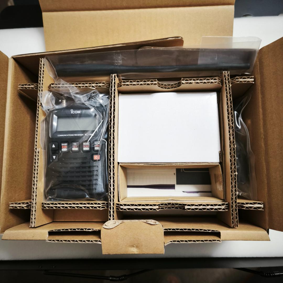 アイコムIC-R6　受信改造済み　クローニングソフト　他　盗聴波受信可能