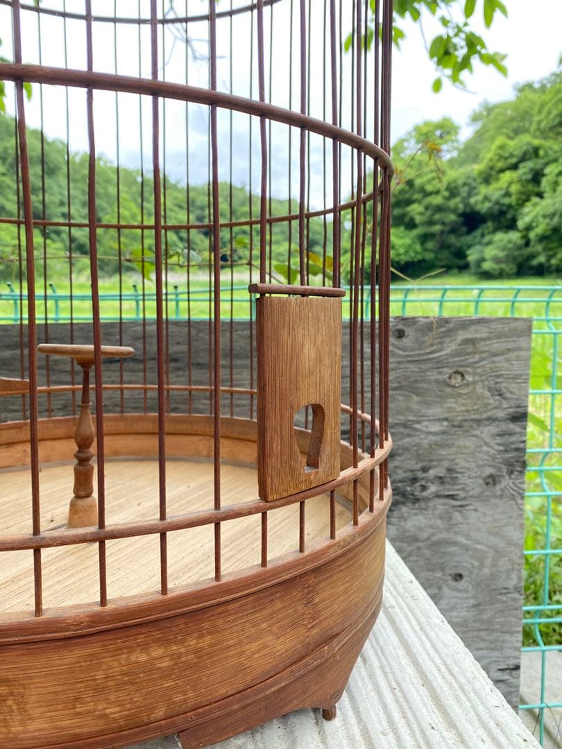 レトロなヒバリ籠