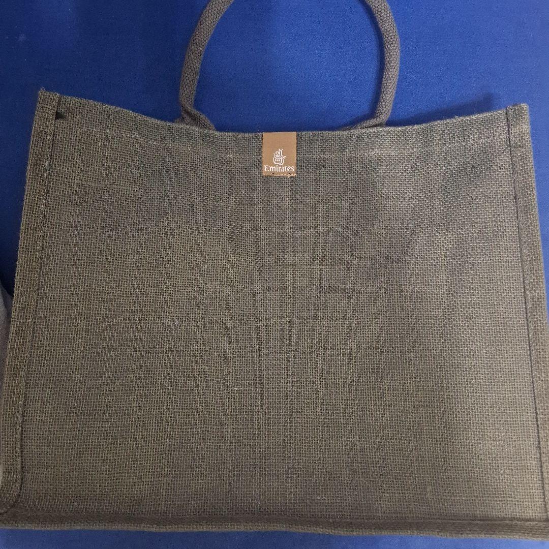 【未開封】エミレーツ航空　ファーストクラス　メンズアメニティ　パジャマ　バッグ